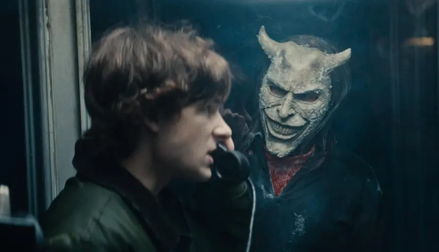 O Telefone Preto 2 domina as bilheterias mundiais e lidera no Brasil